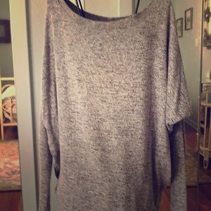 Long sleeve gray tunic style top